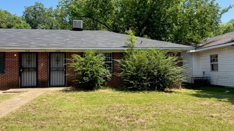 Primary Photo - 1026 Central St