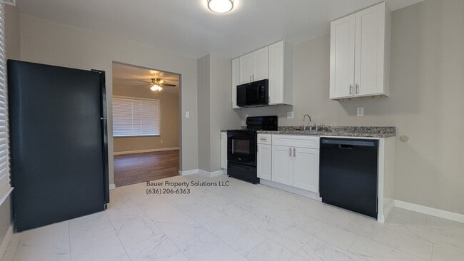 Building Photo - 510 Cherry Ln