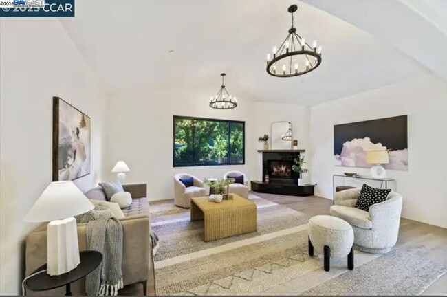 Foto del edificio - 132 Quinterra Ln