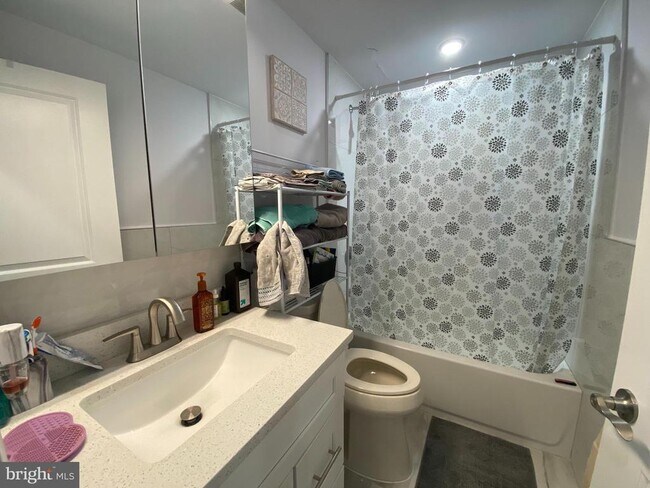 Foto del edificio - 634 N 13th St