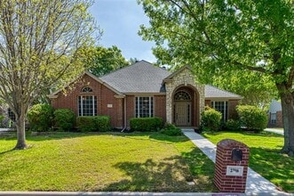Building Photo - 2716 Rocky Creek Dr