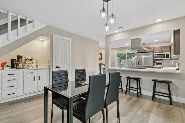 Building Photo - 3209 Cutler Pl