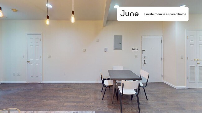Foto del edificio - Room in Shared 4 bed/2 bath home