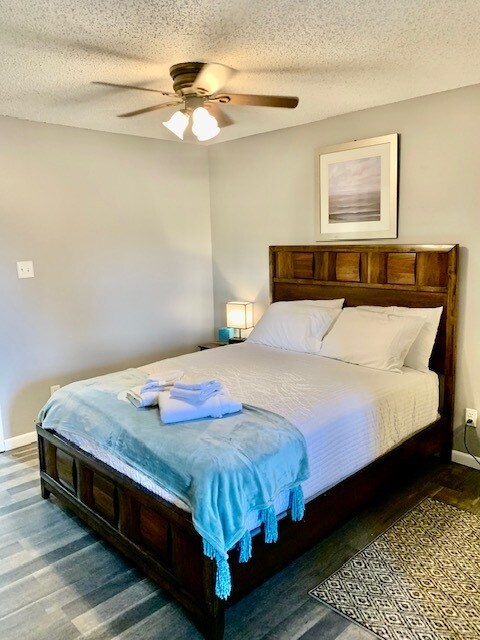 Lower Queen Bedroom - 1140 Marina Bay Dr