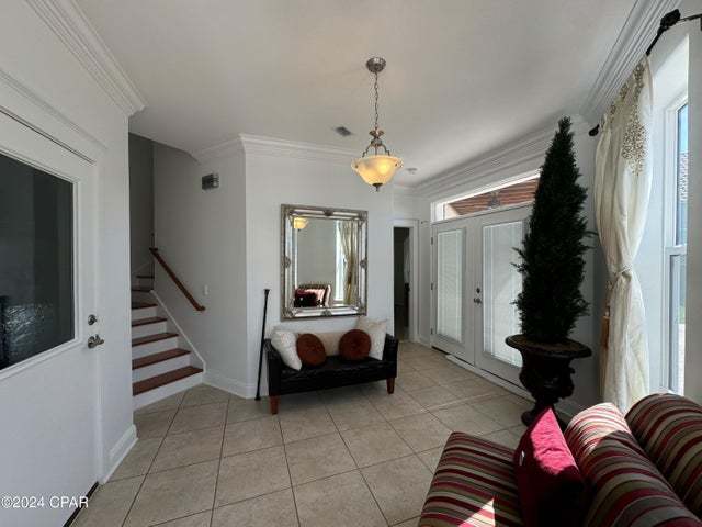 Foto del edificio - "Discover Coastal Comfort: Spacious 3-Bed, 3-Bath Oasis on Palm Avenue!"