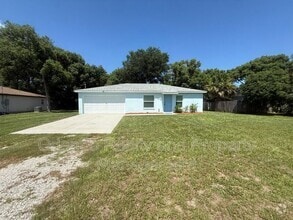 Building Photo - 1726 Pineview Ave