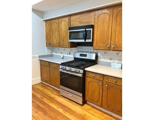 Building Photo - 25 Thistle Ave