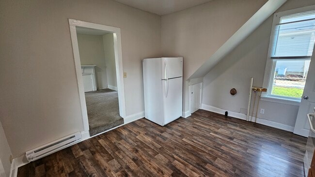 Kitchen - 238 S Maple St