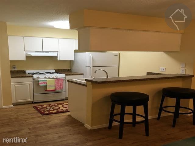 Foto del edificio - 302 W 38th St