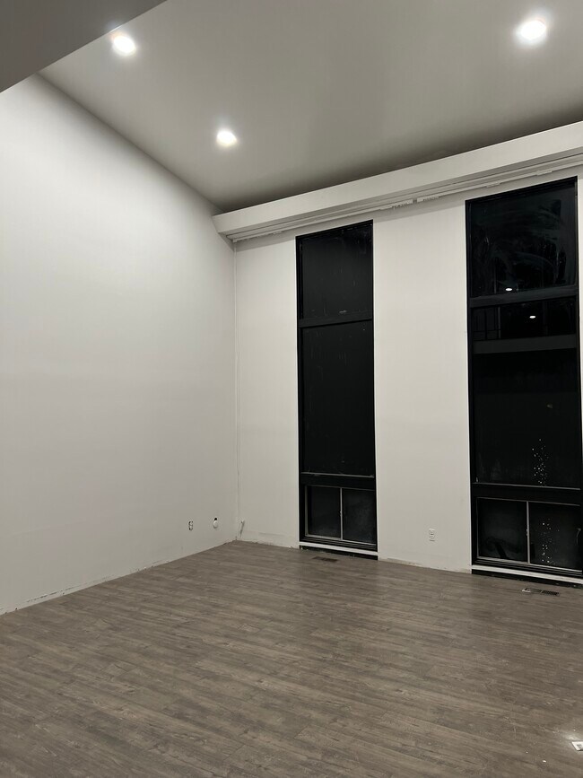 Foto del edificio - 8296 Coolidge St
