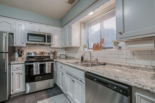 Foto del edificio - 5601 W 58th St