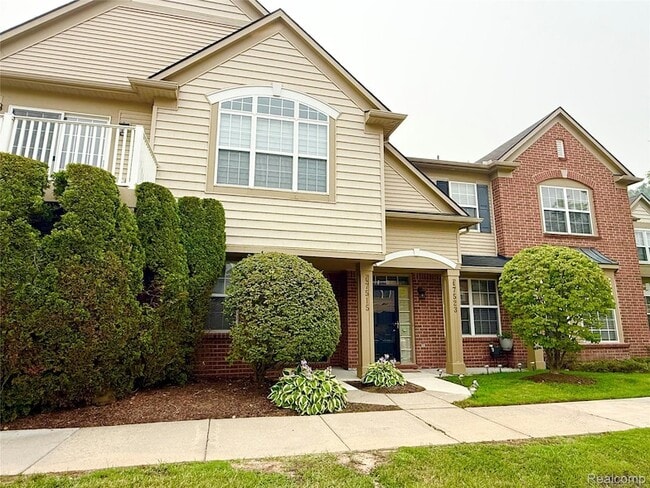 Photo - 47515 Ormskirk Drive Unit Apartment