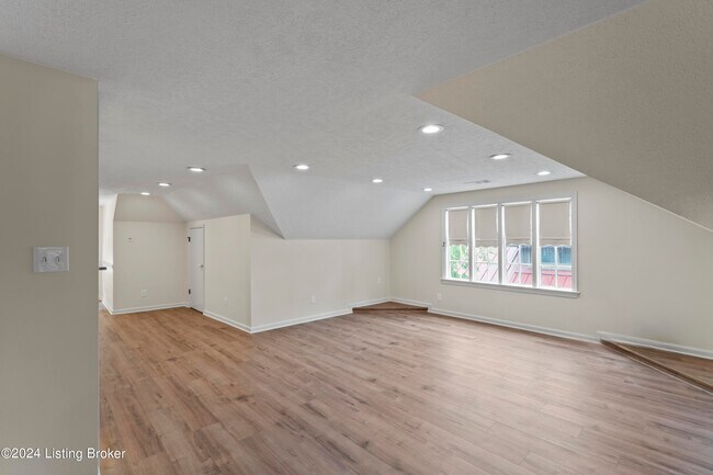 Building Photo - 4206 Southern Pkwy
