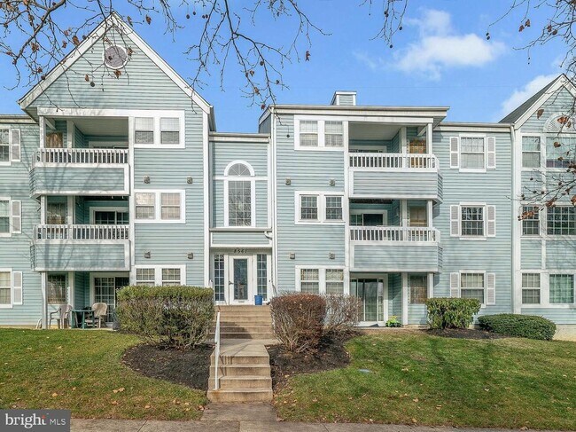 Foto del edificio - 8561 Falls Run Rd