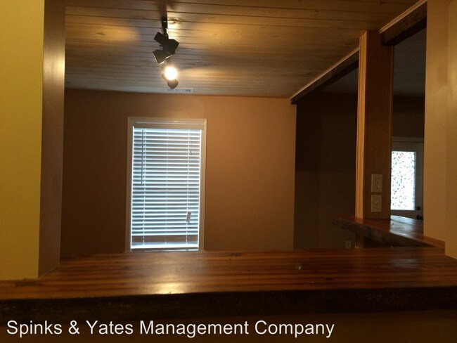 Building Photo - 307 Boulevard