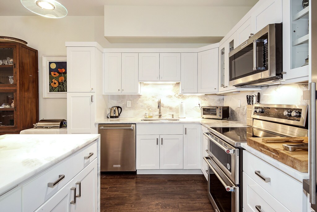 Foto principal - 526 1st Ave S