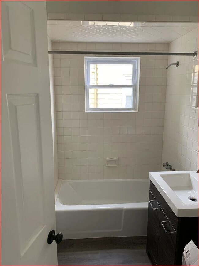 Foto del edificio - 624 Lafayette Ave