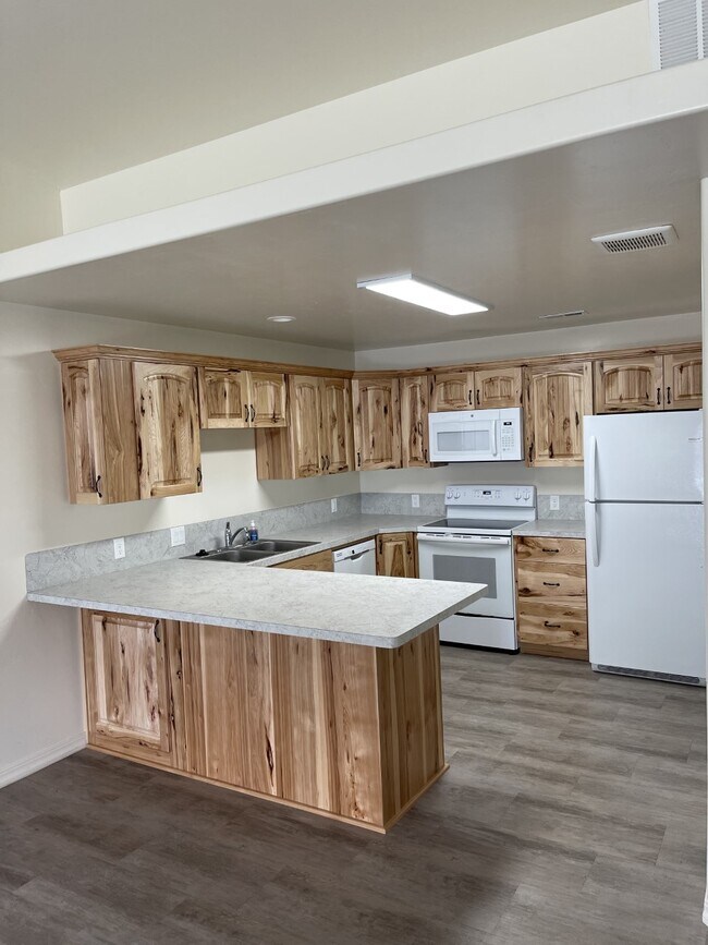 Kitchen with custom cabinets - 2118 E Olympic Ave