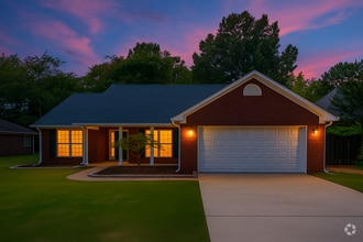 Building Photo - 127 Knotting Pl