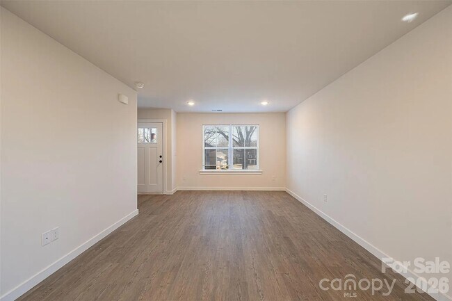 Foto del edificio - 426 2nd St SW