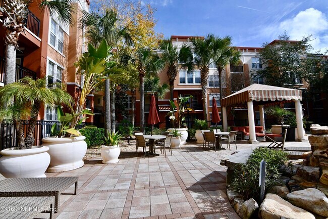 Foto del edificio - 10435 Mid Town Pkwy