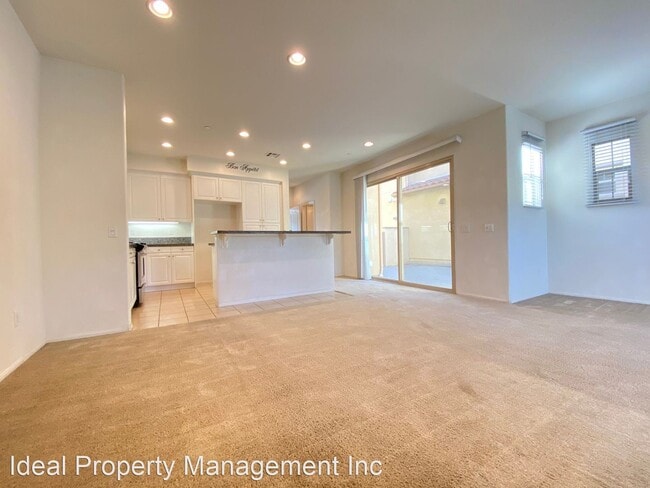 Building Photo - 3 br, 2.5 bath House - 978 Sweetbriar Ln #B