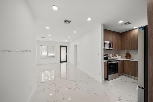 Foto del edificio - 3627 SW 3rd St