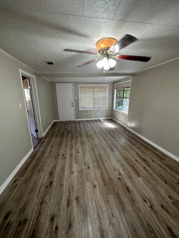 Building Photo - 337 Mary Walker Dr