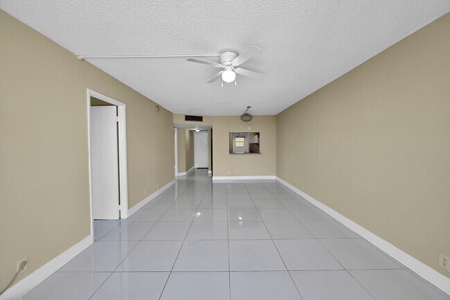 Foto del edificio - 4501 NE 21st Ave