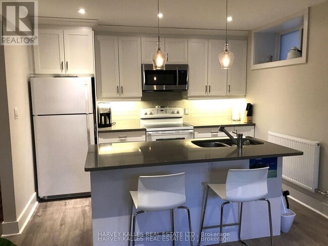 Building Photo - 99 Braemar Ave