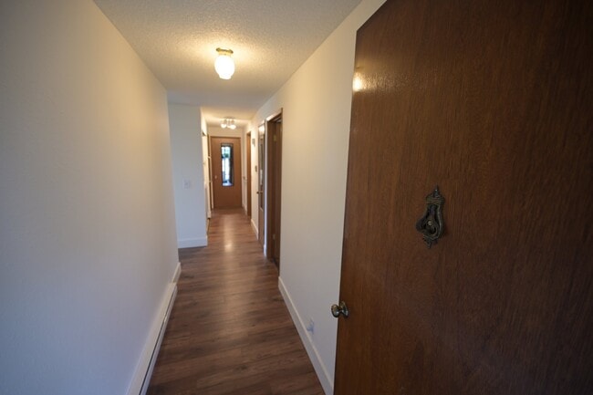 Building Photo - 2 bed 1 bath condo in 55+ community- ALL U...