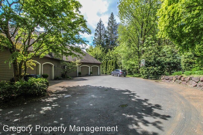 Building Photo - 5 br, 5 bath House - 14816 NE 192nd St