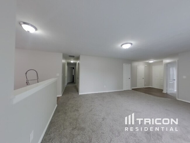 Building Photo - 7328 Mosaic Dr