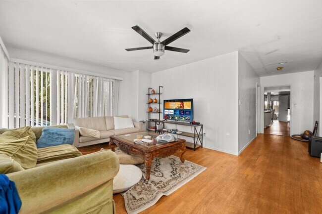 Foto del edificio - 5510 Dorothy Dr
