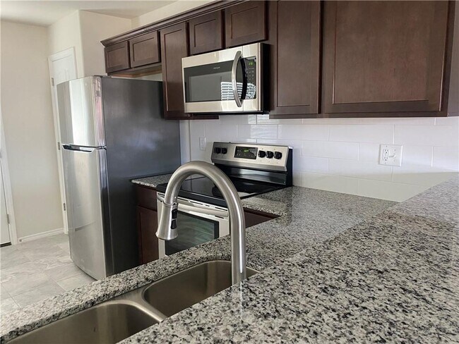 Foto del edificio - 414 Woodcreek St