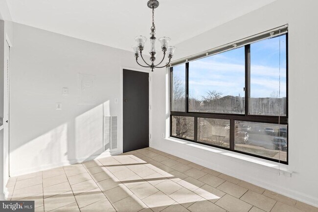 Foto del edificio - 561 Florida Ave