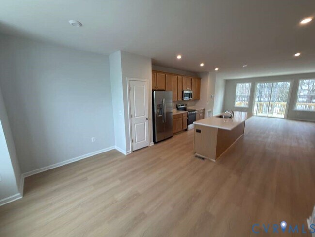 Building Photo - 449 Burden Dr