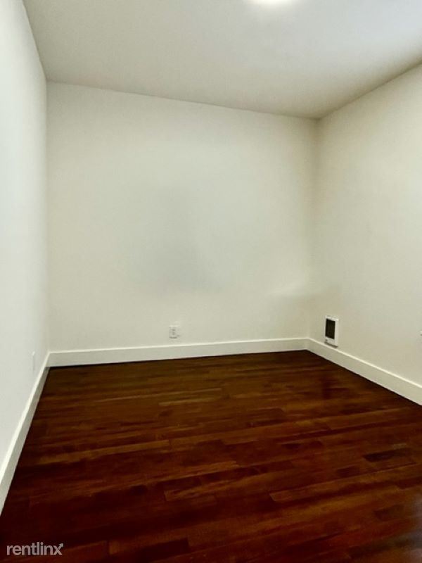 Foto del edificio - 3 br, 1 bath Duplex - 854 36th St Apt C