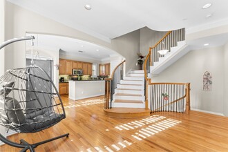 Building Photo - 9910 Orchard Ct