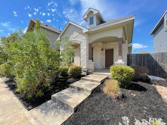 Foto del edificio - 4610 Esper Ln