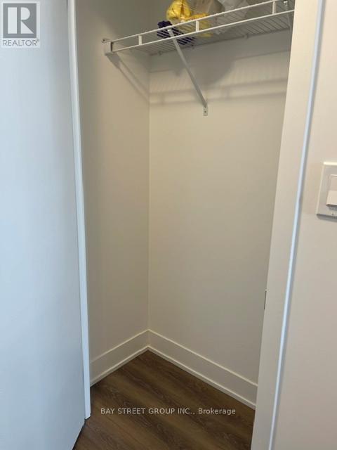 Building Photo - 38 Andre de Grasse St