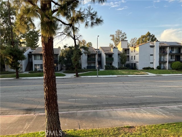Building Photo - 21400 Burbank Blvd
