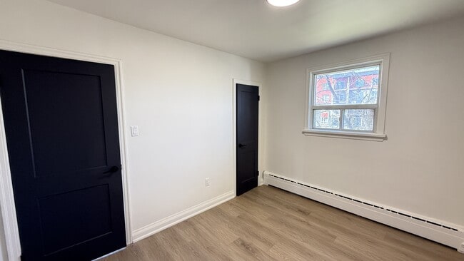 Building Photo - 6921 Barker St