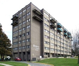 Building Photo - Victoria Towers