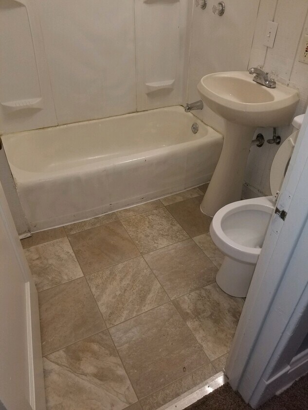 Foto del edificio - 2570 N 39th duplex