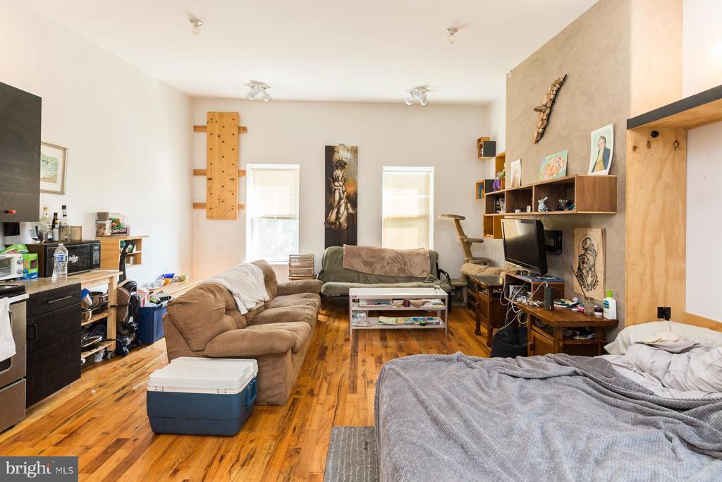 Foto principal - 2106 E York St