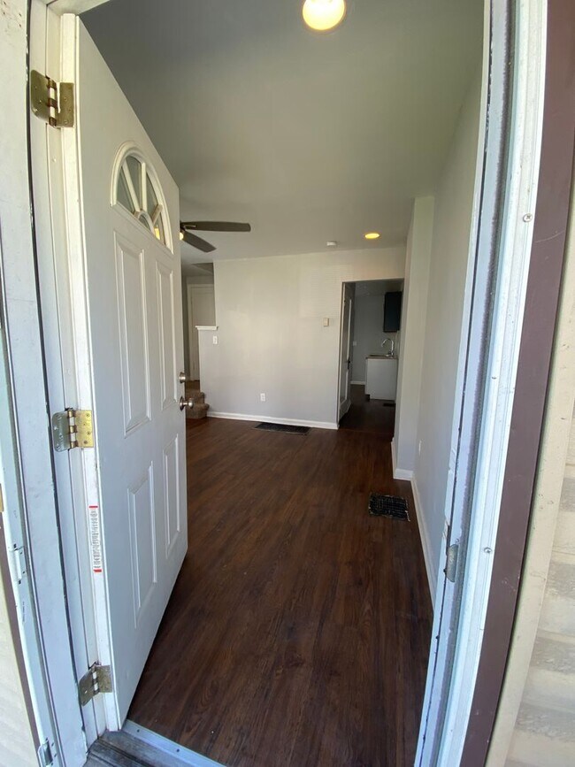 Foto del edificio - 1609-1611 E Whittier Street