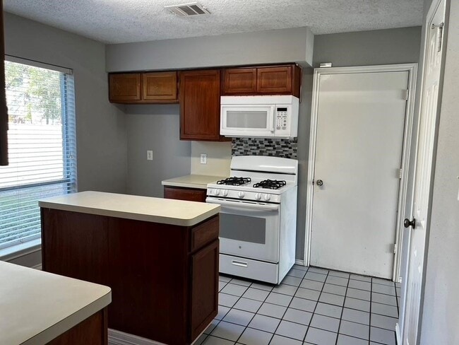 Foto del edificio - 23 Rockfern Rd