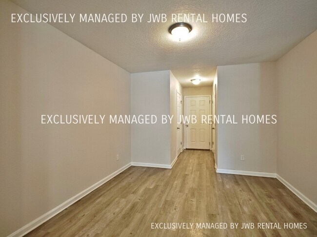 Building Photo - 8755 Dandy Ave