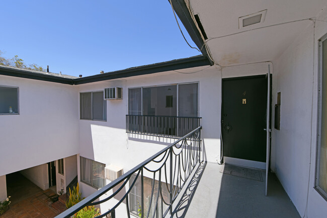 Foto del edificio - 1436 S Bedford St
